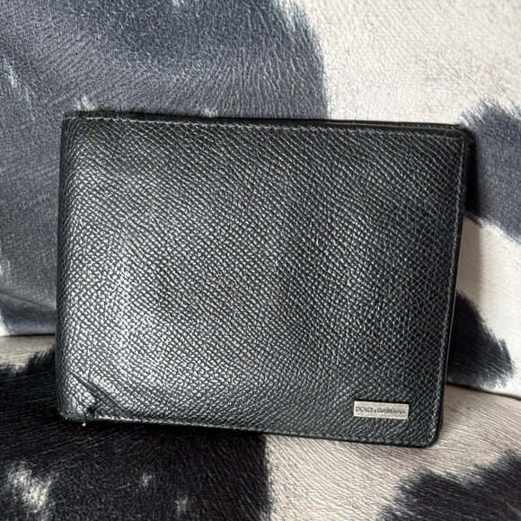 Dolce & Gabbana Black Leather Flap Wallet - Picture 1 of 16